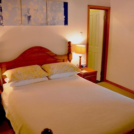 Rosemoore Bed & Breakfast Perth Exterior photo
